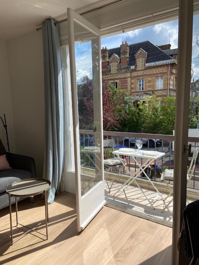 JADE au coeur de la ville Villers-sur-Mer Extérieur photo